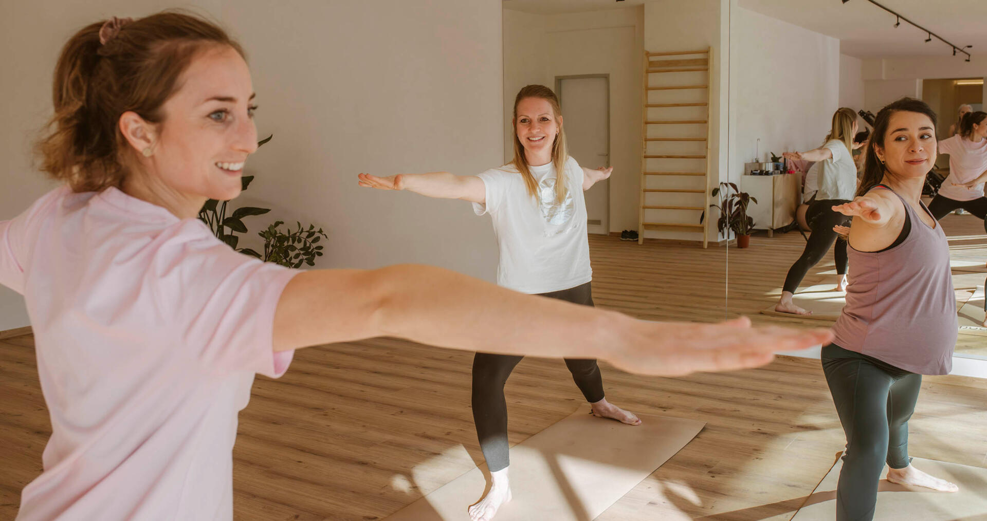 realign-schwangerschaftsyoga2-innsbruck Einzel- und Gruppenkurse bei re:align Innsbruck